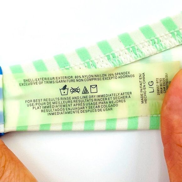 VICTORIA’S SECRET Geometric Striped Bikini - Picture 5 of 7